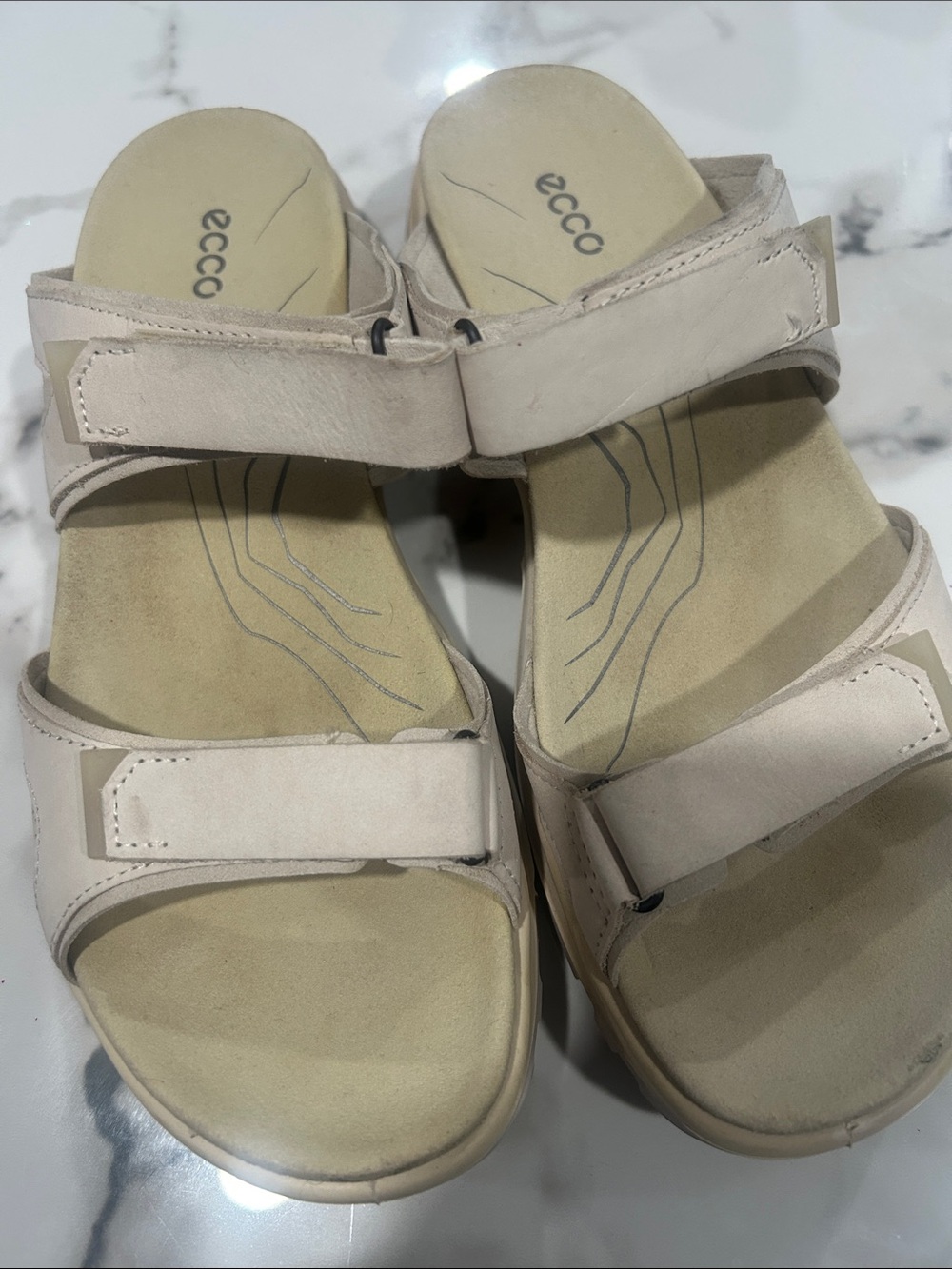Ecco Women's Cream Leather Hook-and-Loop Comfort Sandals